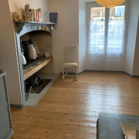 Superbe Triplex Meuble Confort Hyper Centre St Cere 3 Wifi 120 M2 8 Pers Max Appartement