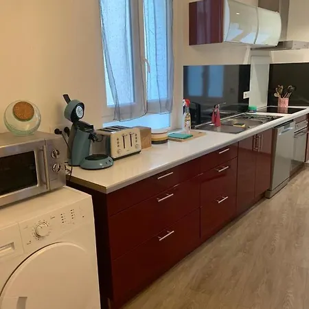 Superbe Triplex Meuble Confort Hyper Centre St Cere 3 Wifi 120 M2 8 Pers Max Appartement