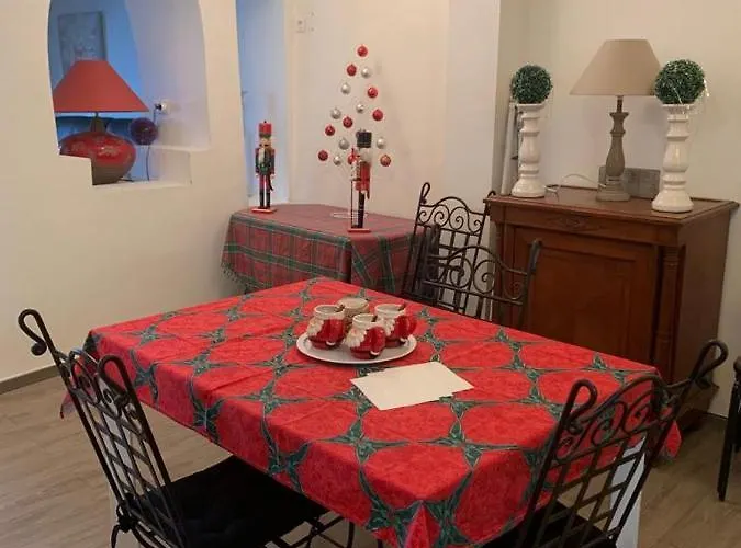 شقة Superbe Triplex Meuble Confort Hyper Centre St Cere 3 Wifi 120 M2 8 Pers Max Saint-Céré