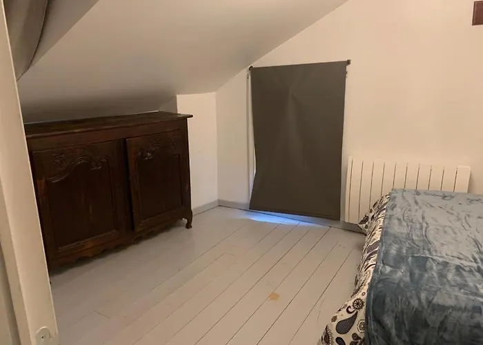 Superbe Triplex Meuble Confort Hyper Centre St Cere 3 Wifi 120 M2 8 Pers Max شقة Saint-Céré